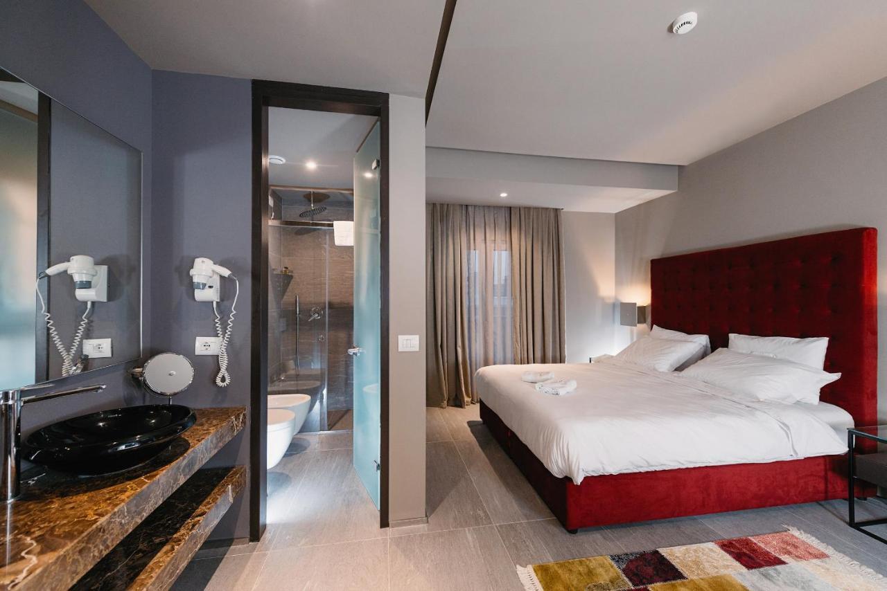 Hotel Egnatia Berxull Bagian luar foto