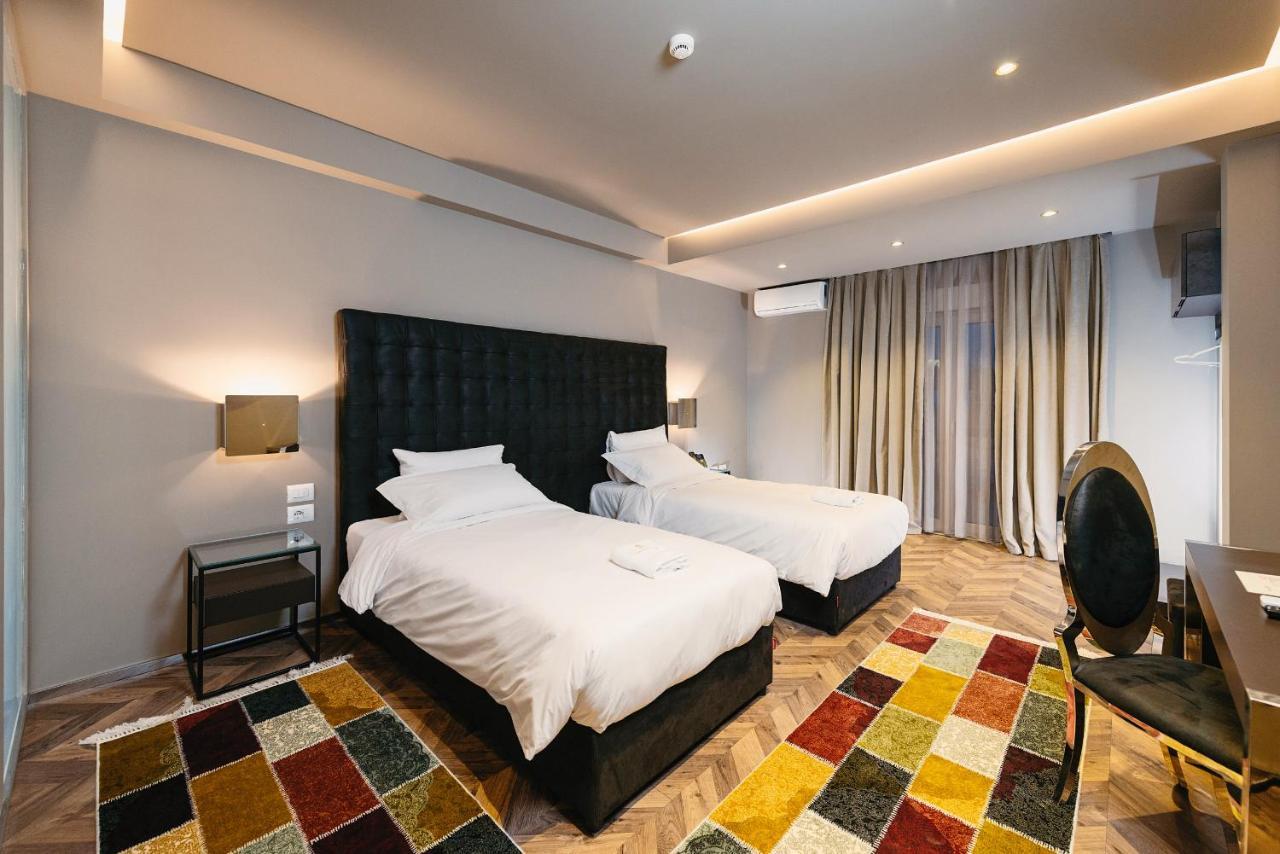 Hotel Egnatia Berxull Bagian luar foto