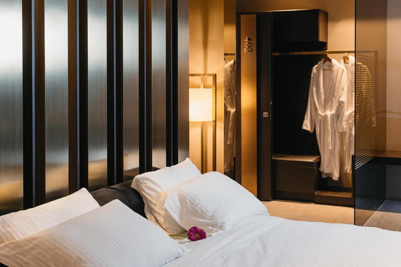 Hotel Egnatia Berxull Bagian luar foto